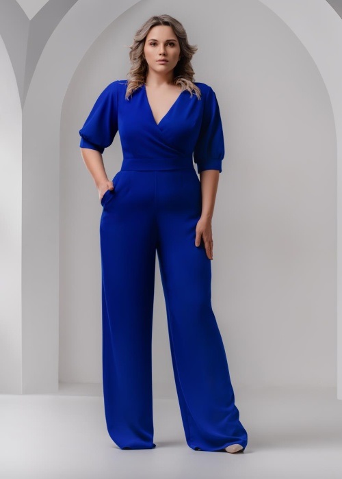 Элегантный комбинезон с вырезом на рукаве 