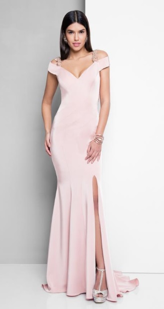Пудровое вечернее платье 