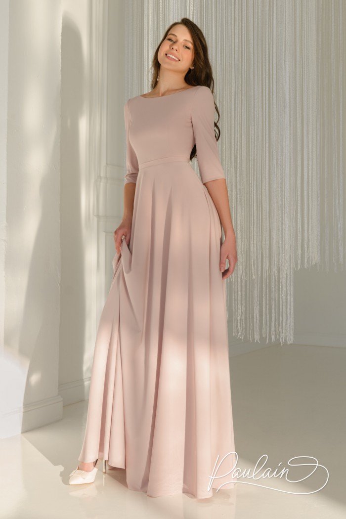 Чёрное макси с открытой спиной