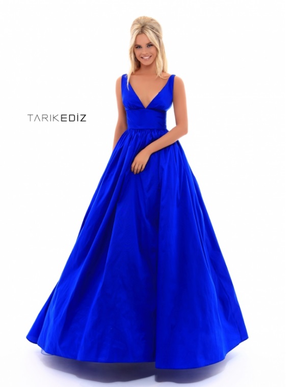 Зелёное платье на бал