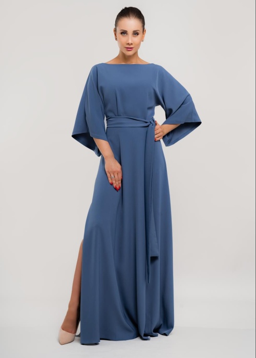 Вечернее платье с рукавом 3/4 с разрезом миди