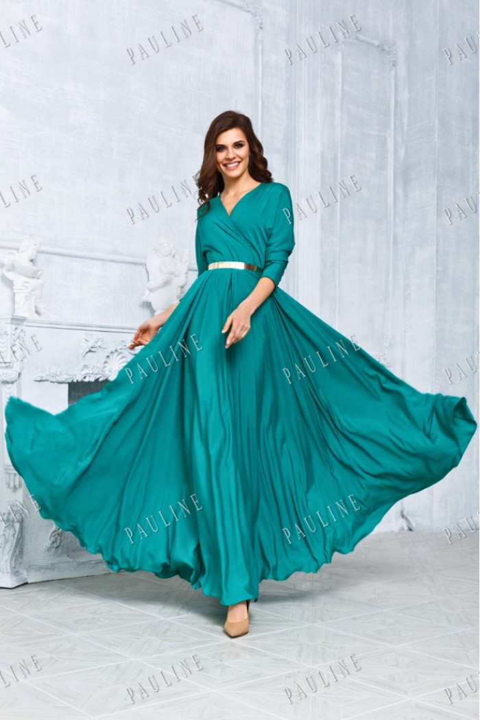 Платье с рукавом летучая мышь