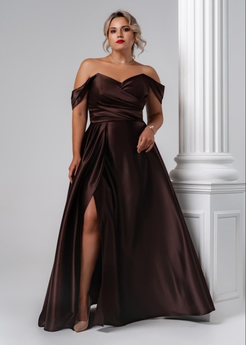 Вечернее платье атласное синее со спадающими рукавами