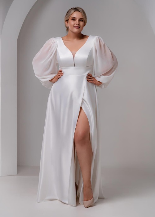 Атласное платье с шифоновым рукавом