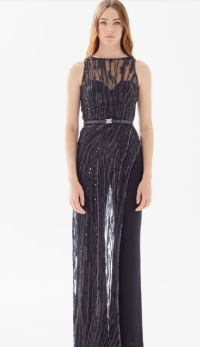 Графитовый комбинезон с накидкой из кружева