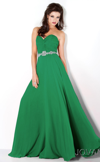 Зелёное с камнями на поясе