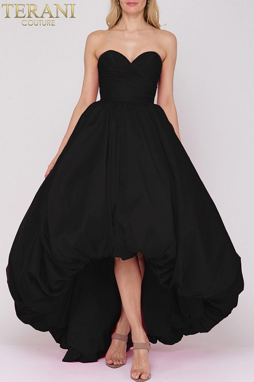 Черное пышное платье на выпускной