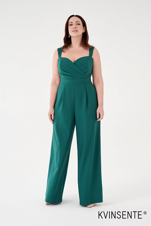 Зелёный комбинезон на бретельках