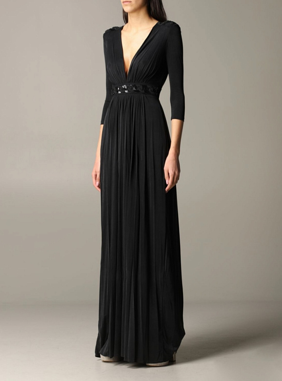 Чёрное платье с поясом и рукавом