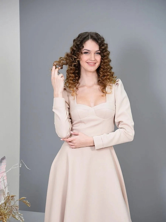 Миди с длинным рукавом