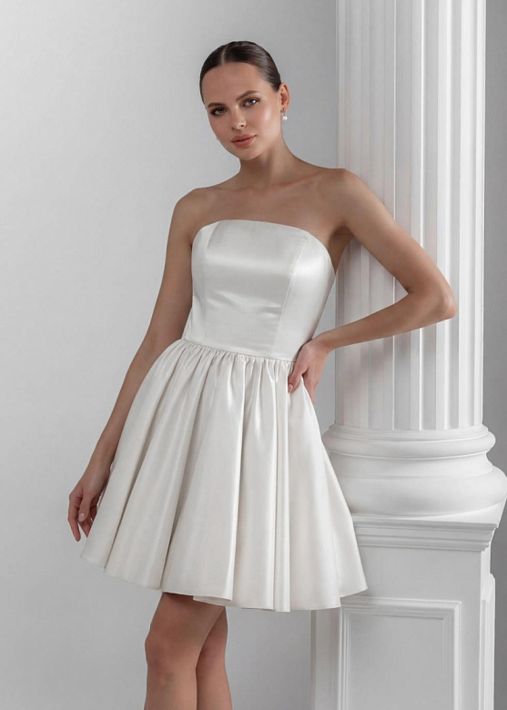 Вечернее платье воздушное мини