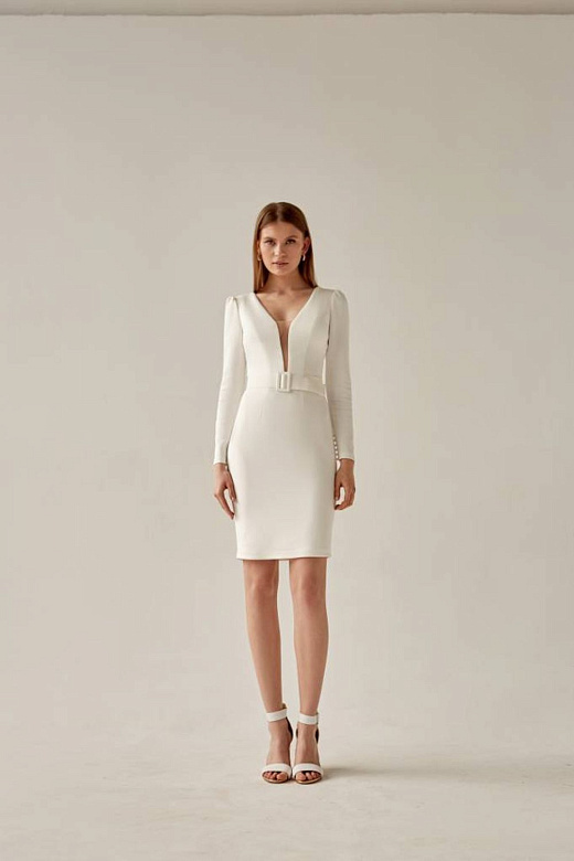 Серое и красное мини с рукавом