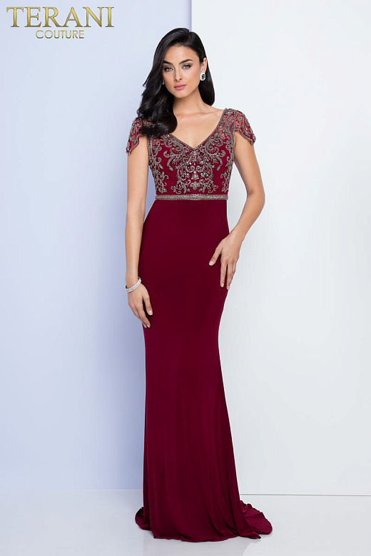 Бордовое вечернее платье облегающее