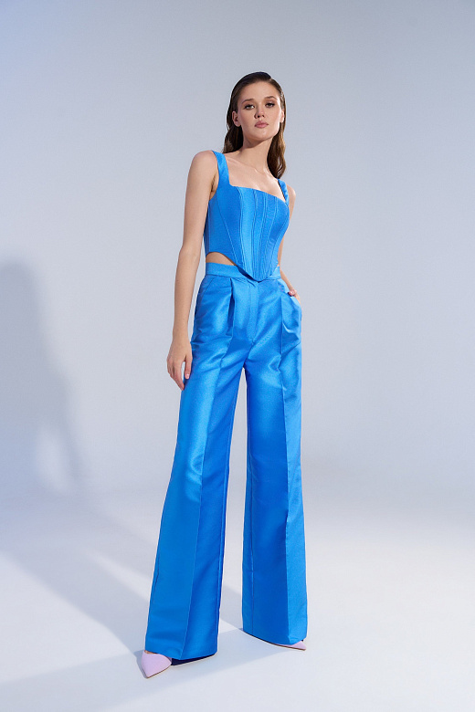 Бирюзовый костюм 