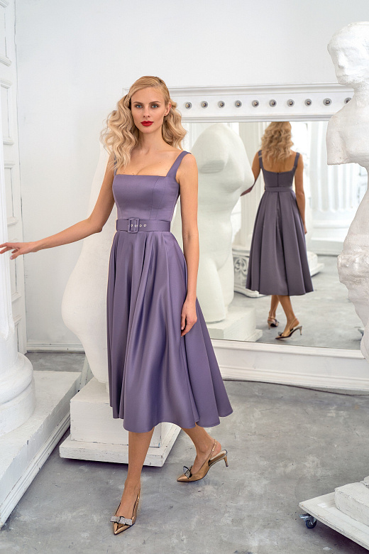 Атласное миди на корсете