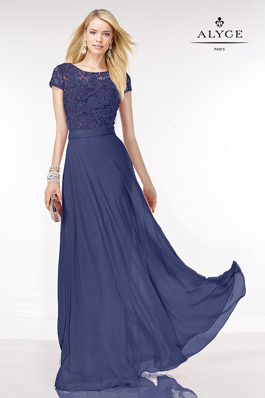 Синее платье с кружевным топом