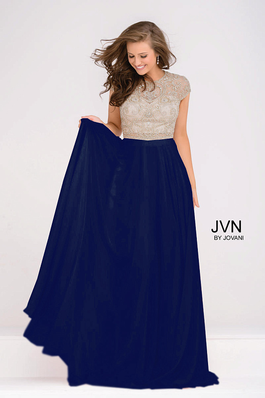 Синее платье с вышивкой из камней