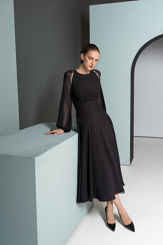 Миди из шифона с жемчугом