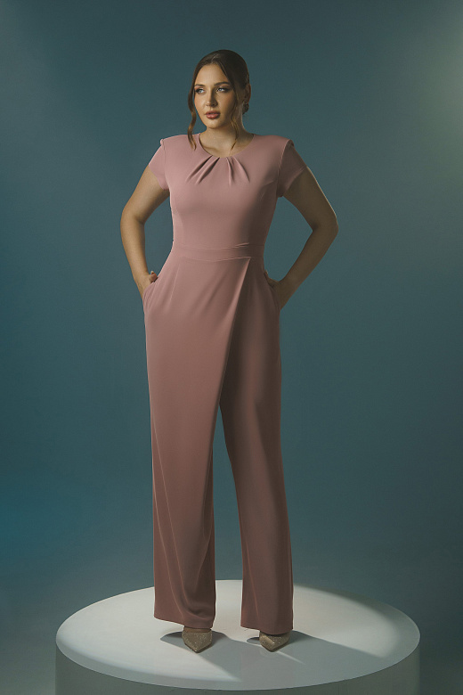 Лавандовый комбинезон с накидкой