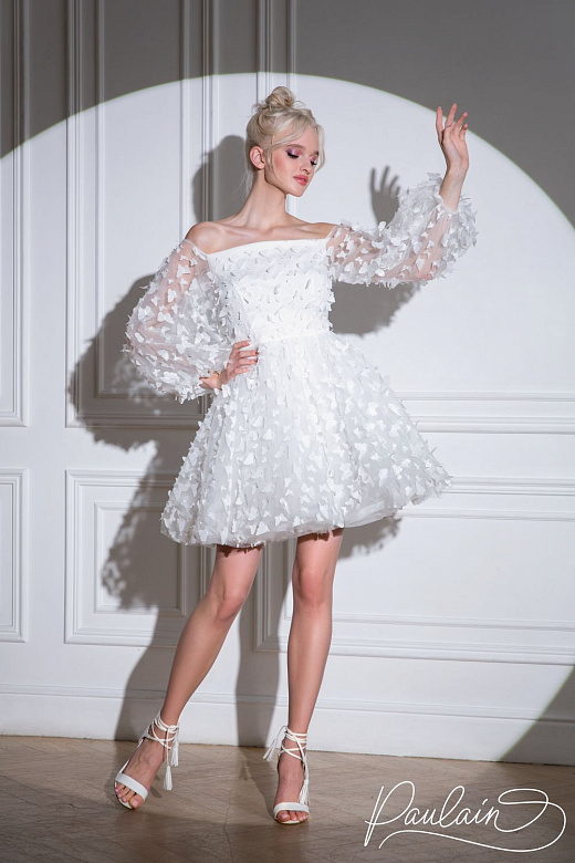 Белое мини с бабочками