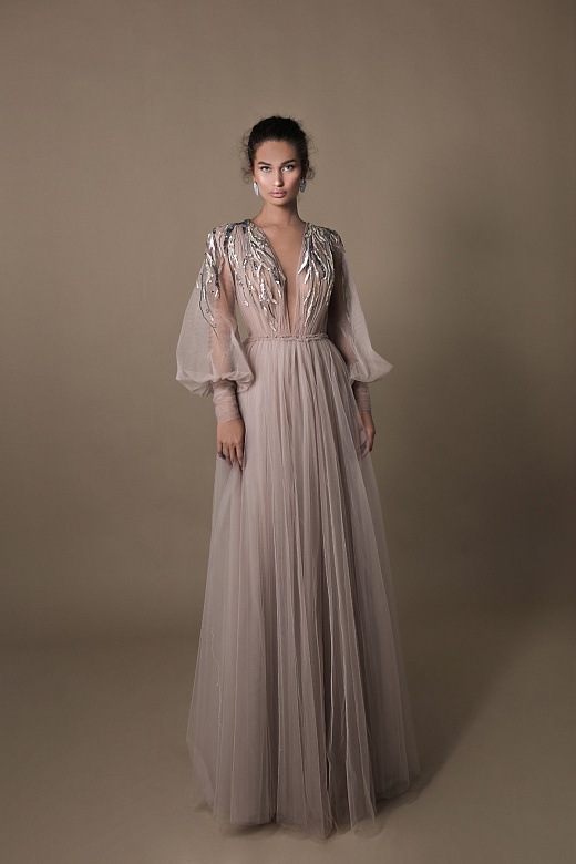 Пудровое платье на бал